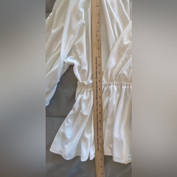 🆕NWT Cherish Kimono Sleeves Front Wrap Peplum Top Ivory Size Small - Picture 6 of 9